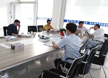 專業(yè)技術(shù)團(tuán)隊(duì)量身定制解決方案